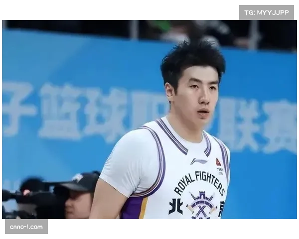 邹雨宸内线防守表现扎实 护框效率保持较高水准